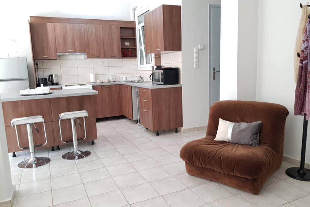 A Great Stay At A Comfortable Large Apartment Афины Экстерьер фото